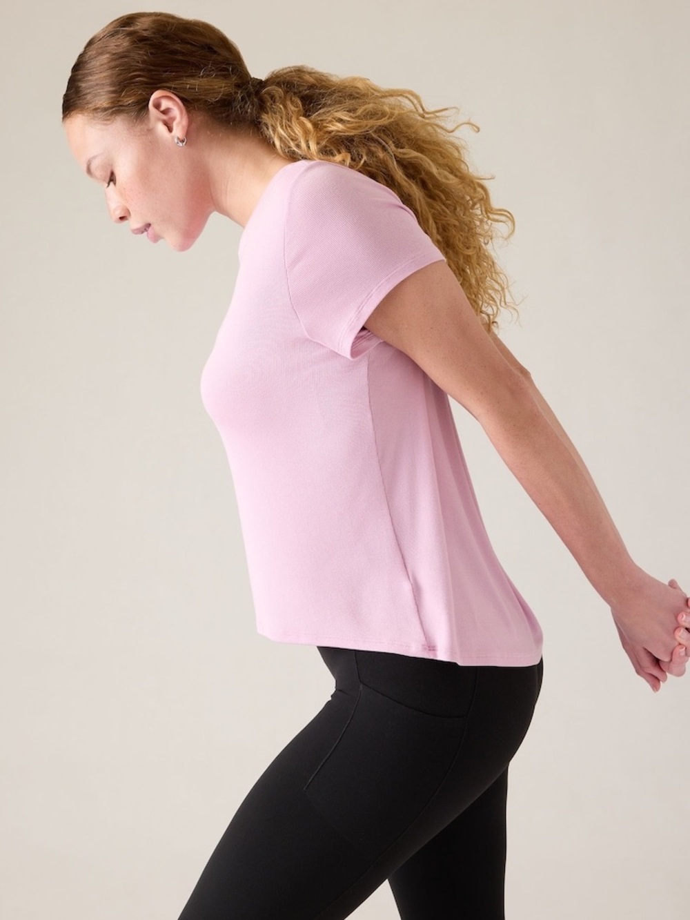 Athleta With Ease Ribbed Short Sleeve Crew Tee in Dusty Pink Medium